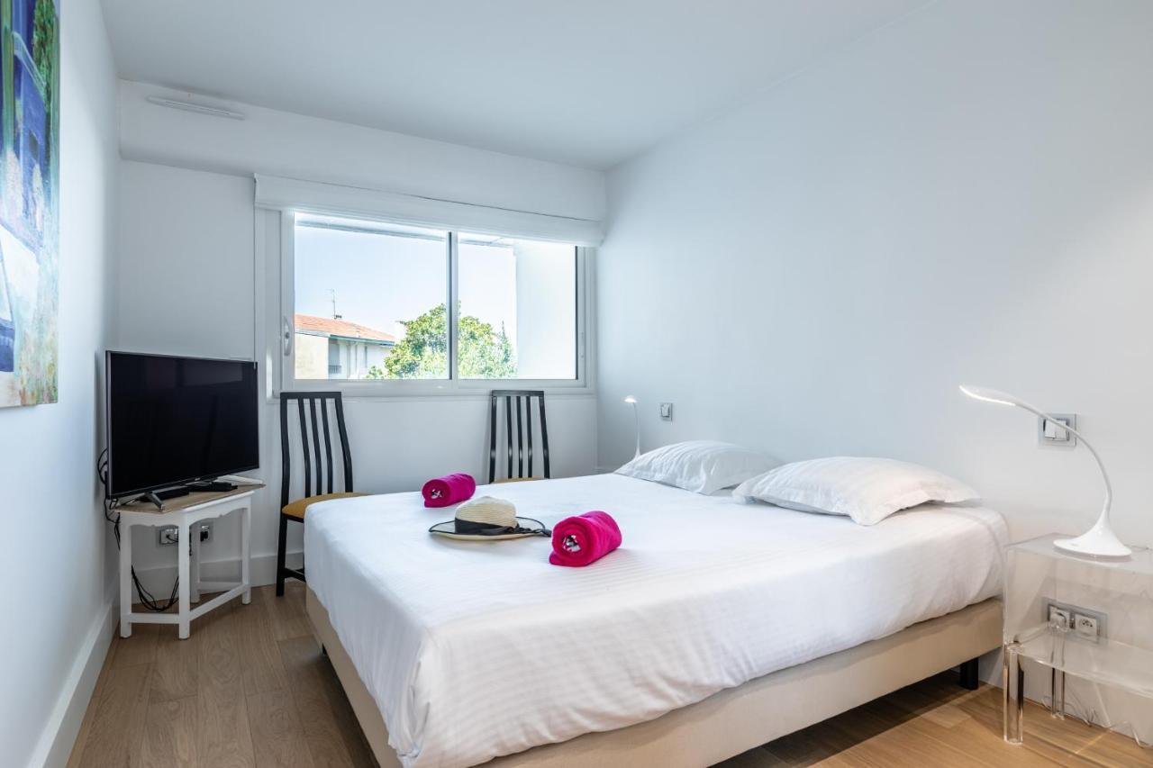 Easy Cles- Bright 3 Bedrooms Flat Next To Les Halles With Parking Biarritz Buitenkant foto