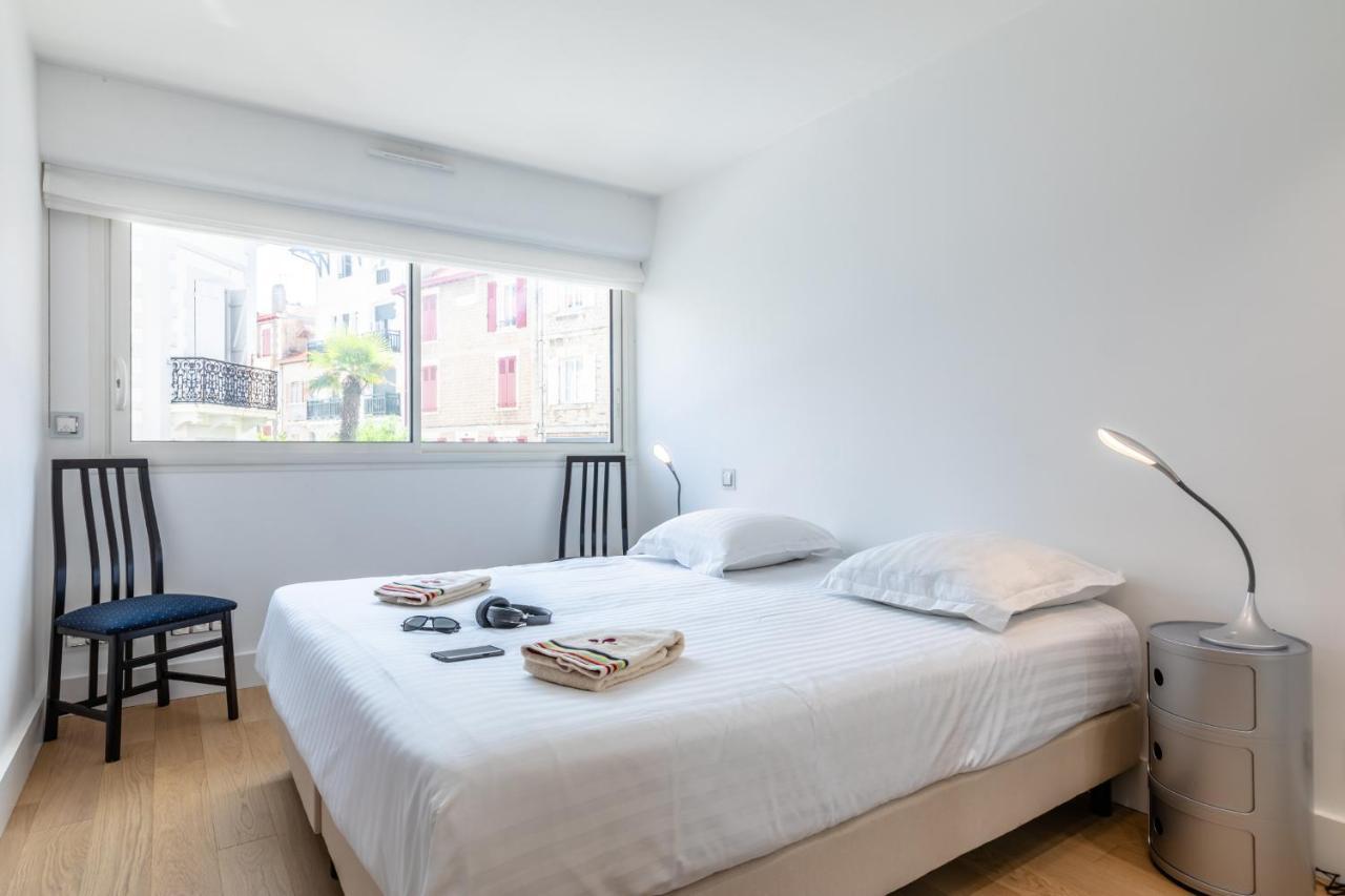 Easy Cles- Bright 3 Bedrooms Flat Next To Les Halles With Parking Biarritz Buitenkant foto